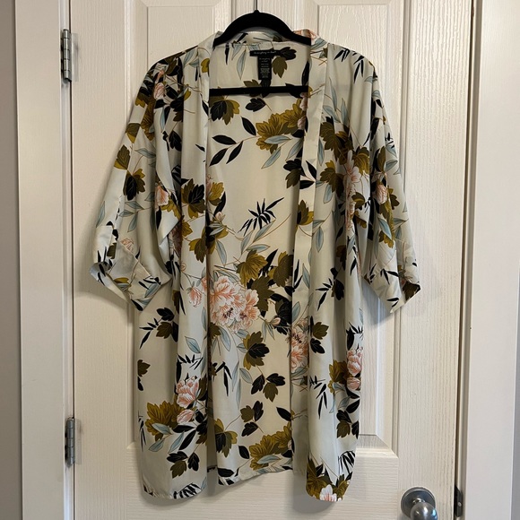 Leafy print kimono - Picture 2 of 2